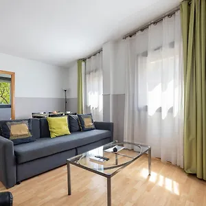 Sata Park Guell Area Apartment